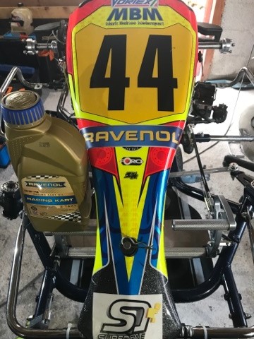Hazhar and son Zain Kwekha use RAVENOL 2T Kart Racing Engine Oil